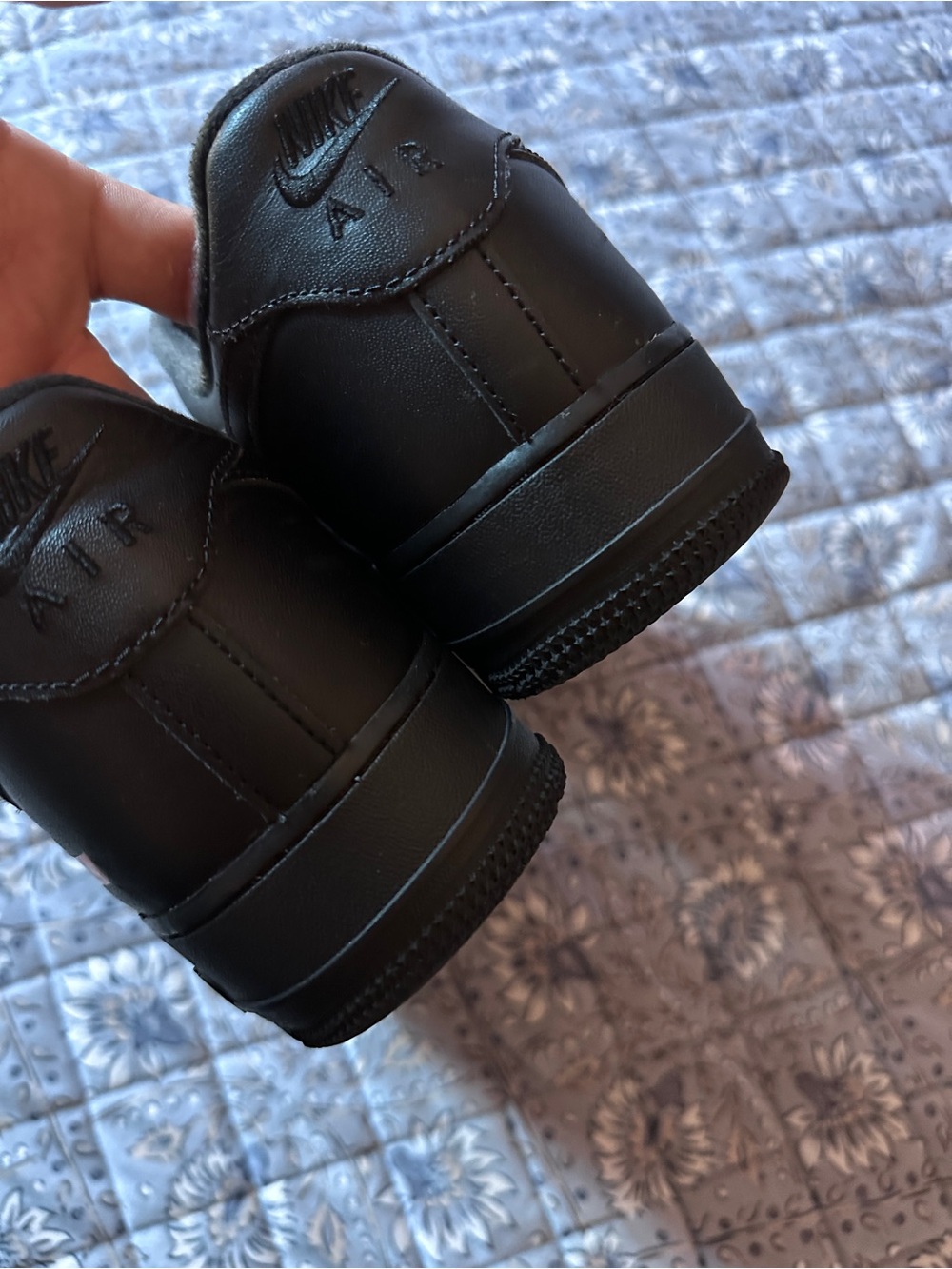 Nike supreme Black Leather Air Force 1s Low-Top Sneakers - Picture 6 of 8